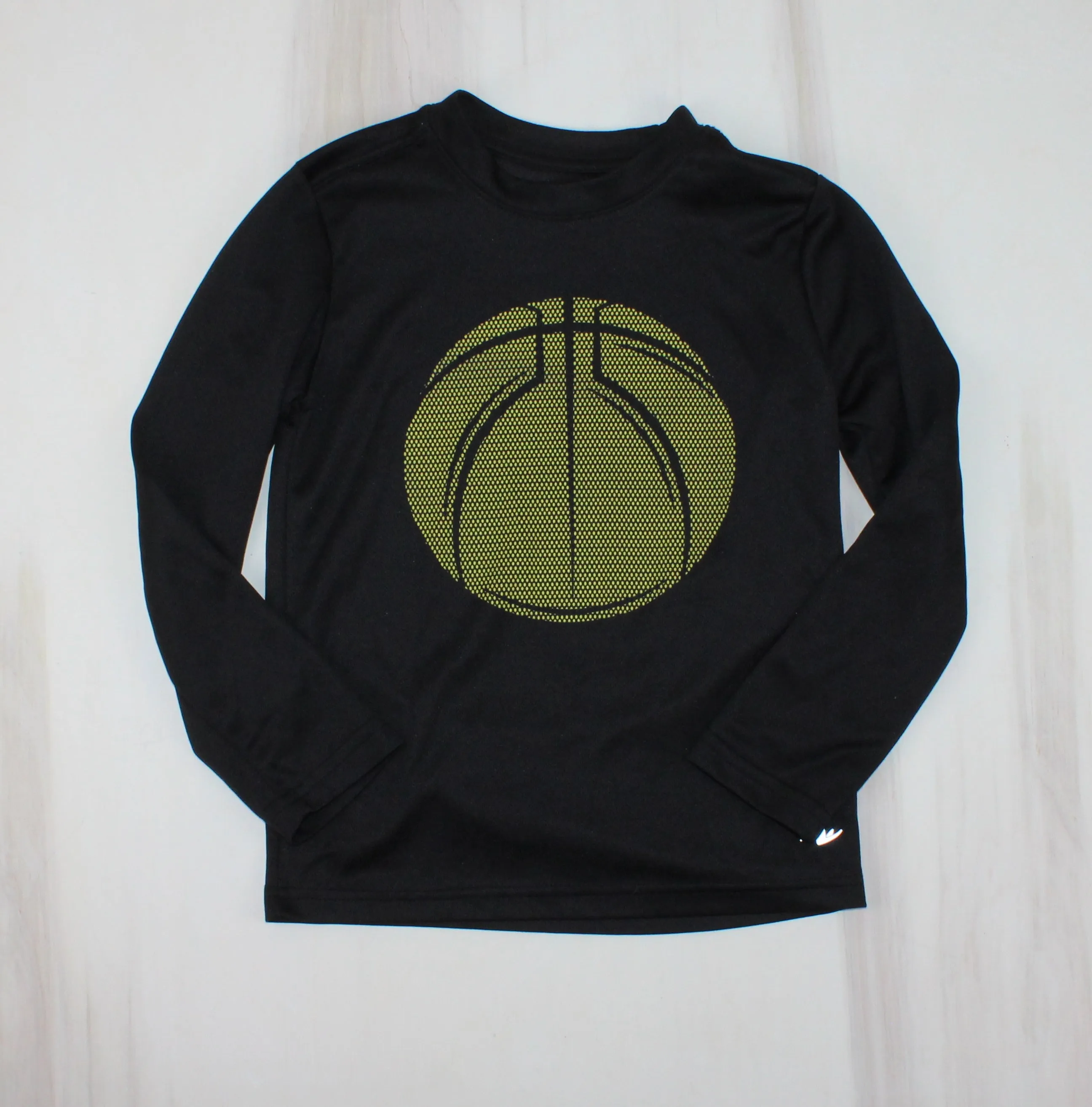 ATHLETIC WORKS BASKETBALL LONG SLEEVE TOP 6Y PRE-LOVED