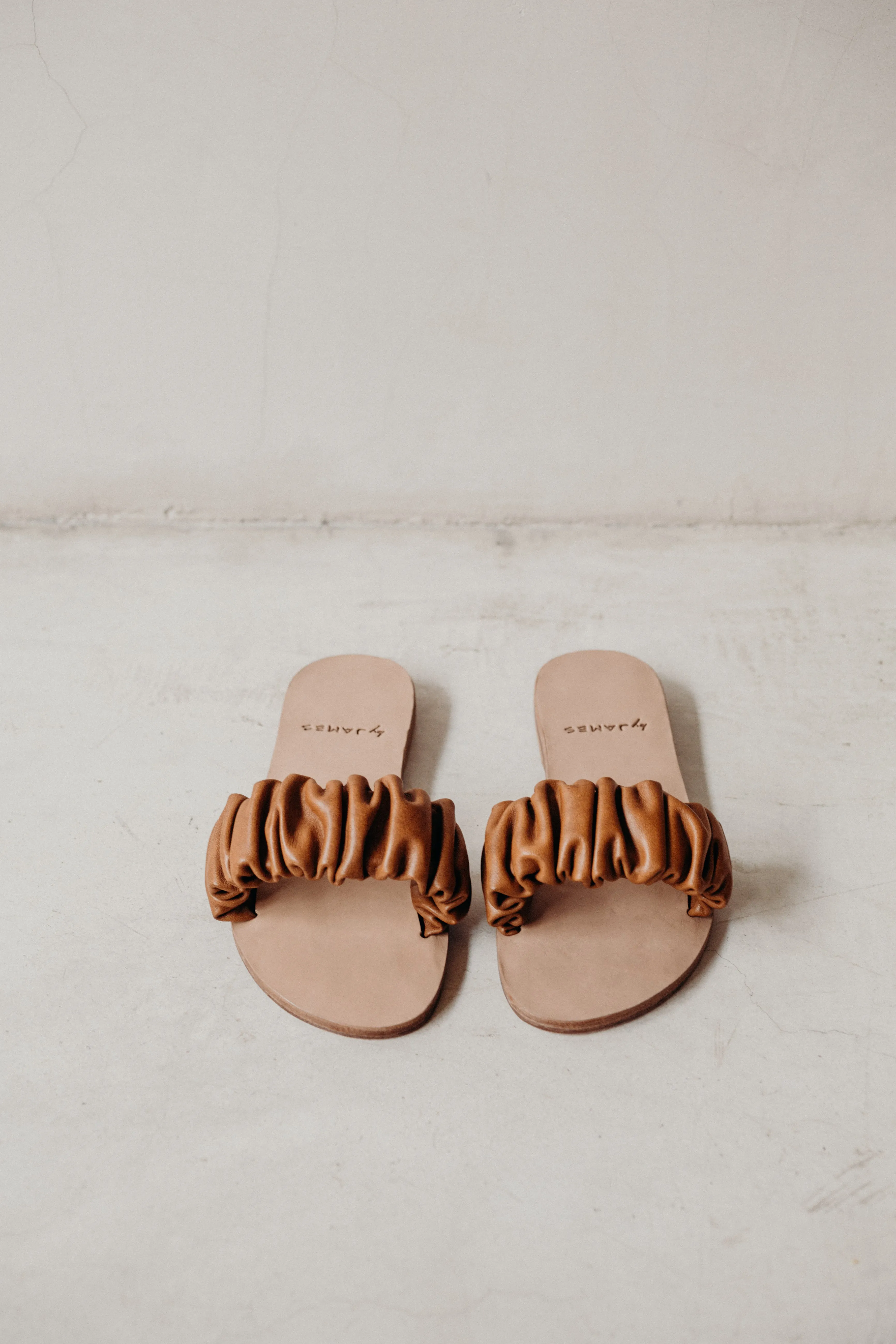 Haylee Scrunch Sandal