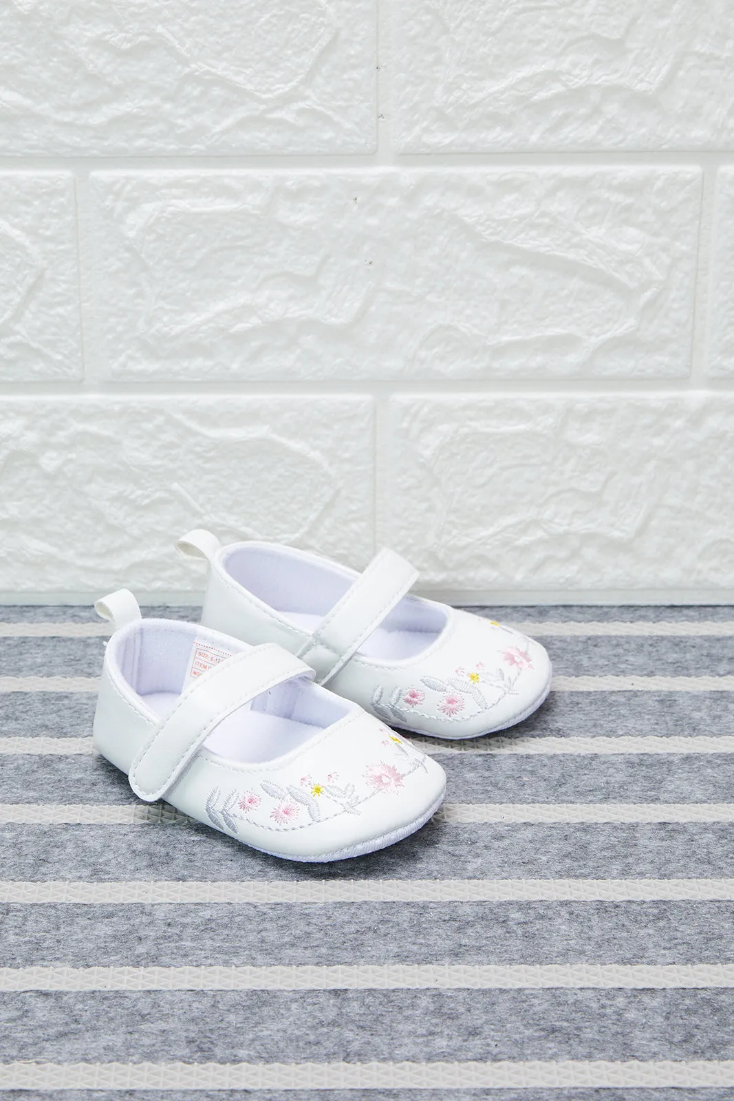 Infant Girls White Embroidery Pram Shoe