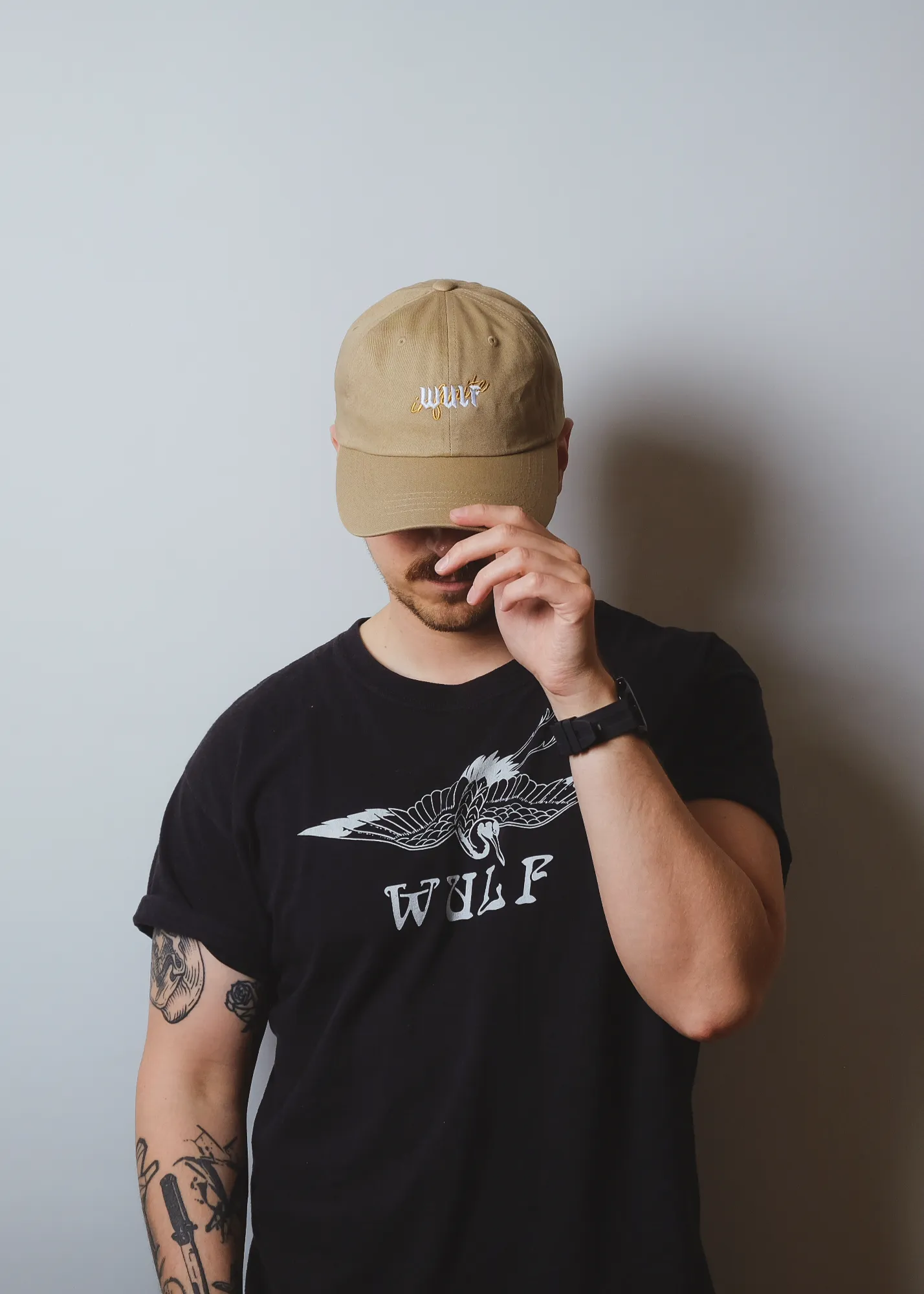 Infinite Wulf Cap Khaki & Gold