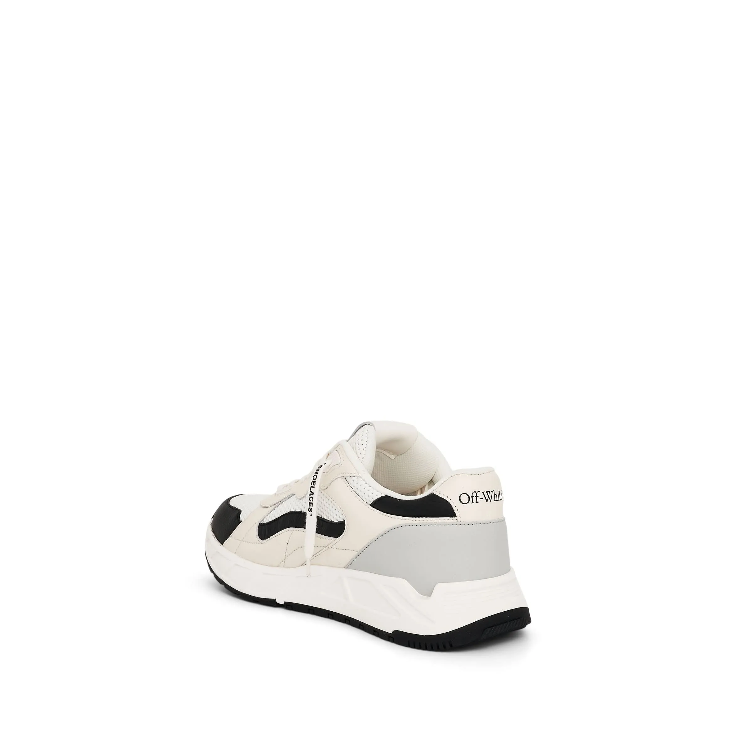 Kick off Sneaker in White/Black