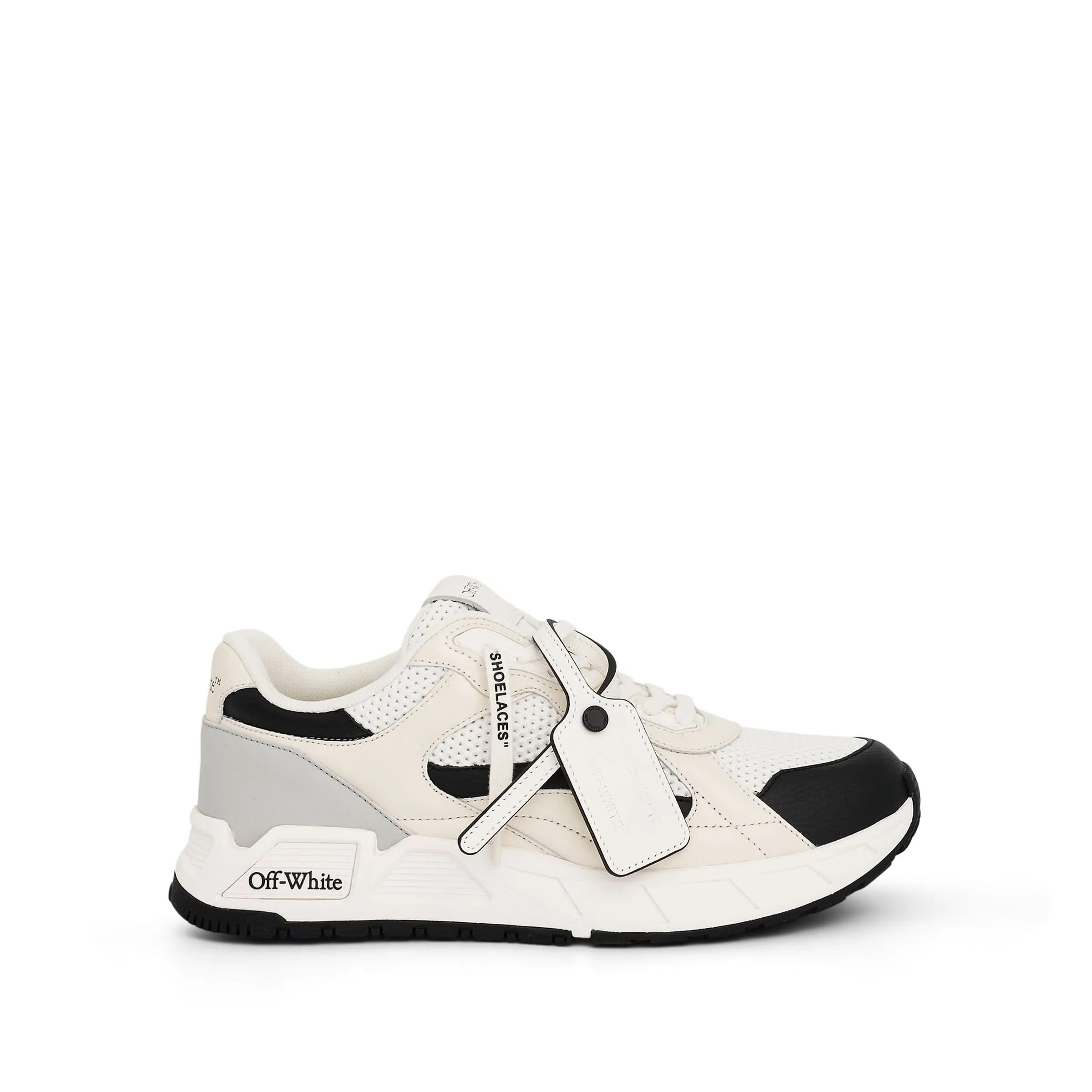 Kick off Sneaker in White/Black