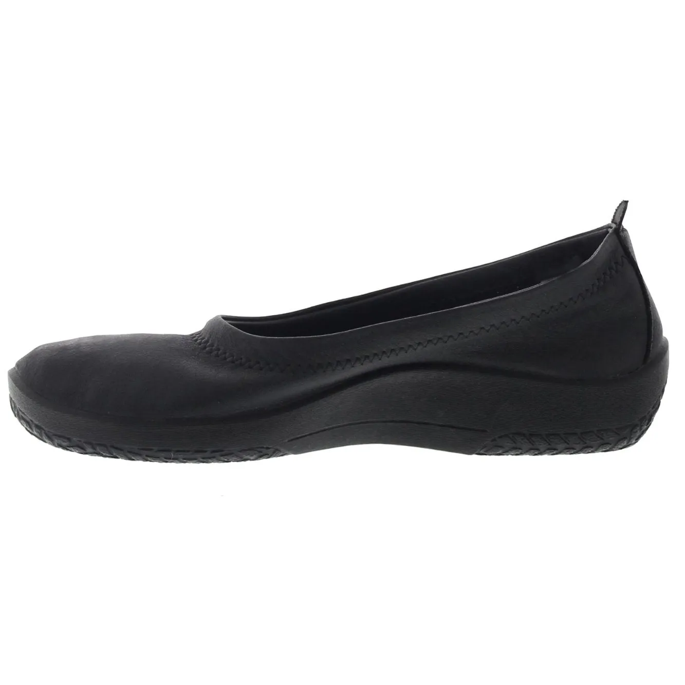 L2 4111 Vegan Flats Women's Slip-on Shoes