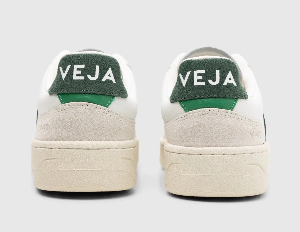 VEJA Women's V-90 Leather Extra White / Cyprus