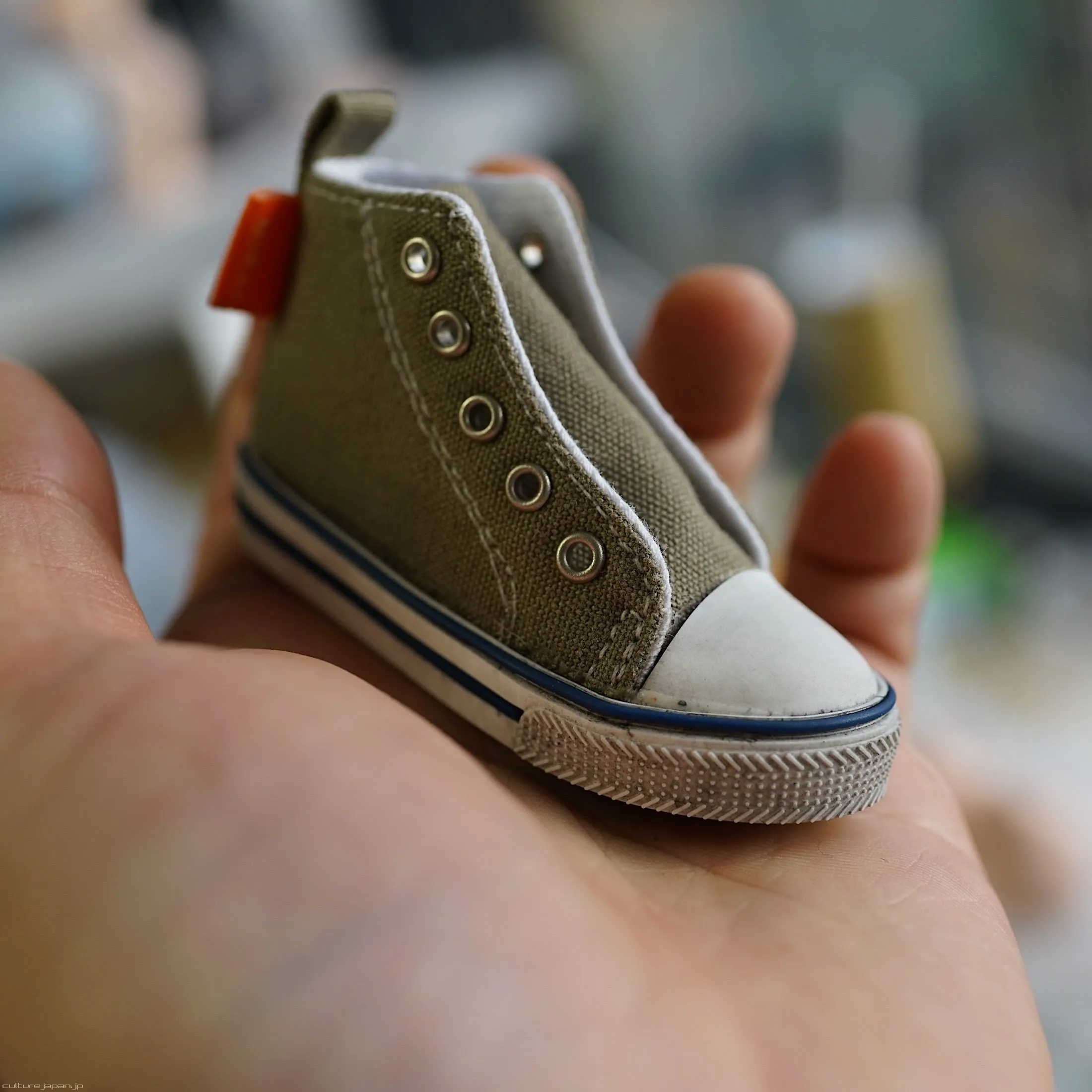 Weathered Canvas Shoes (Khaki Green)