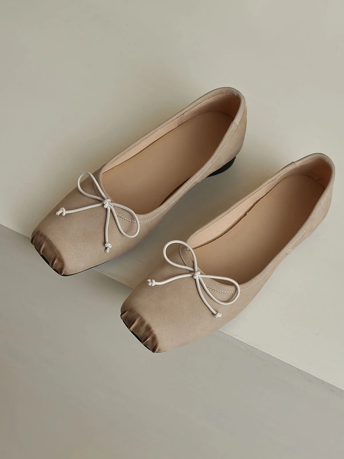 Women's Solid Color Square Toe Leather Ballerina